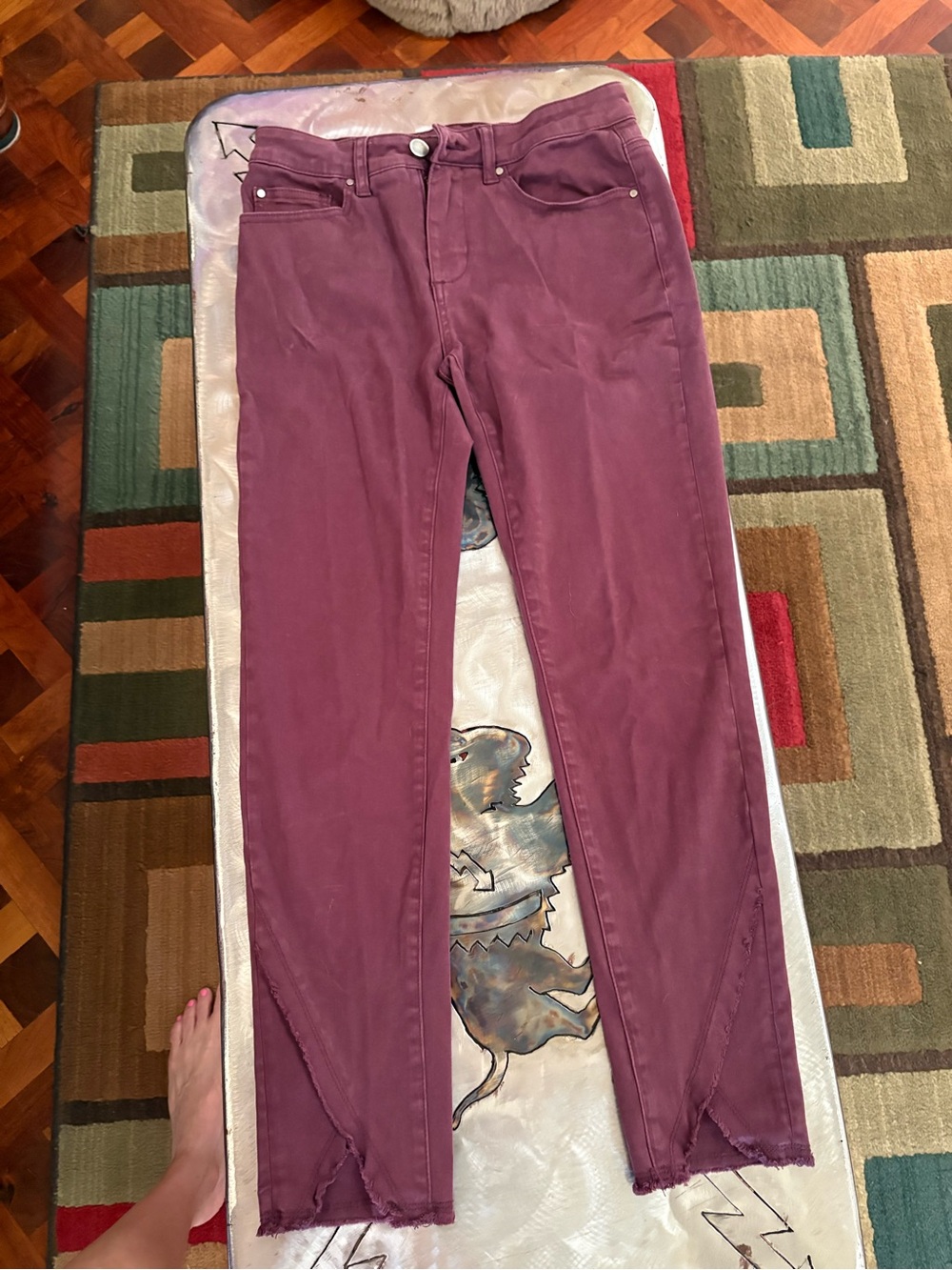 Tru Luxe Jeans Women’s Plum Skinny Jeans